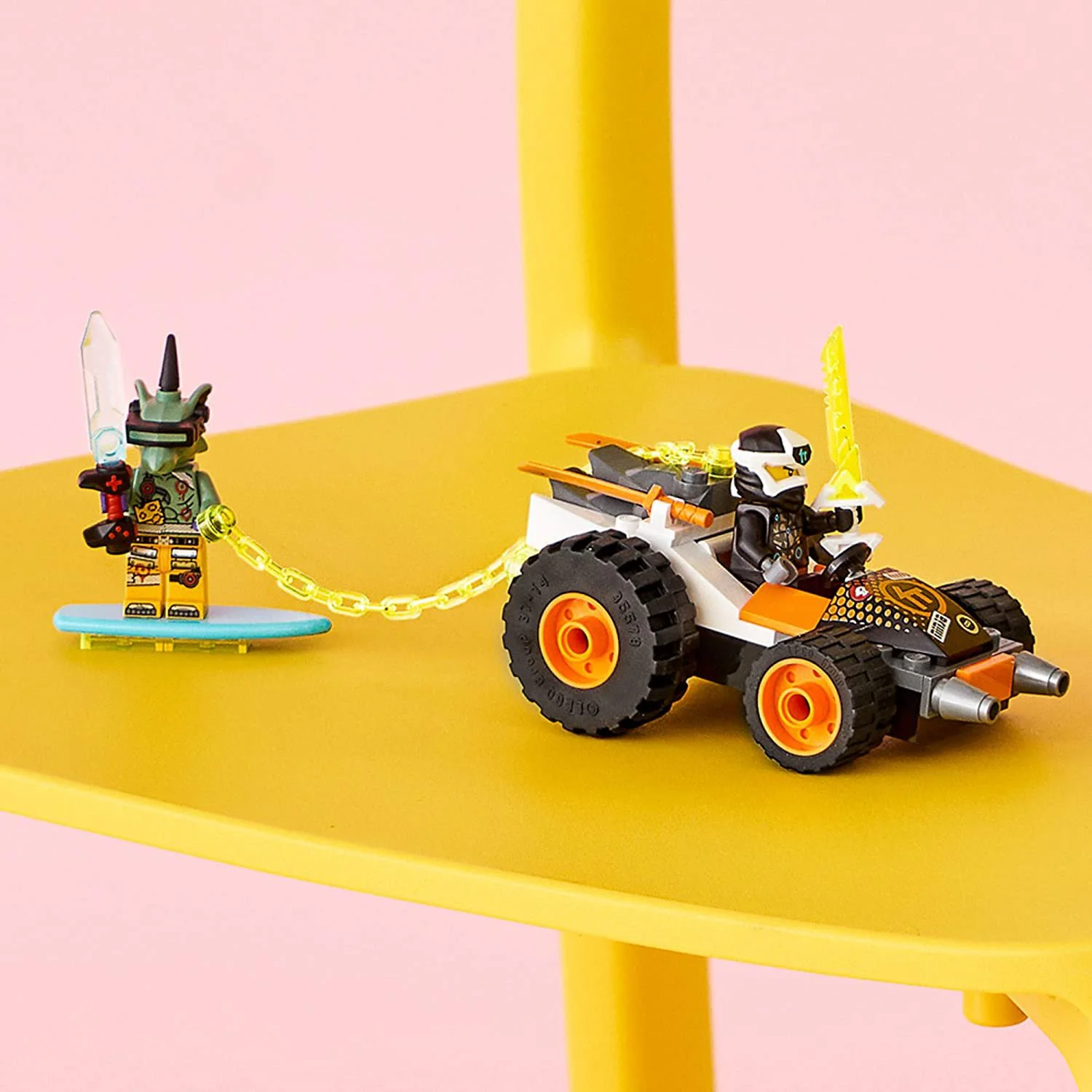 LEGO Ninjago - Cole's Speeder Car foto