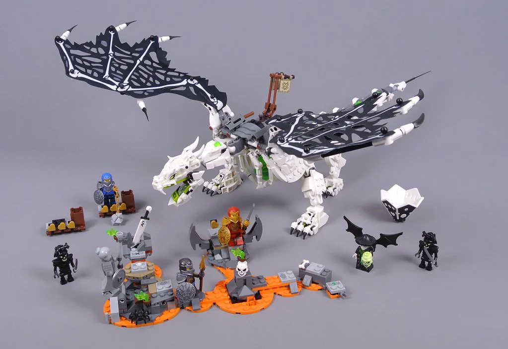 LEGO Ninjago - Skull Sorcerer's Dragon foto