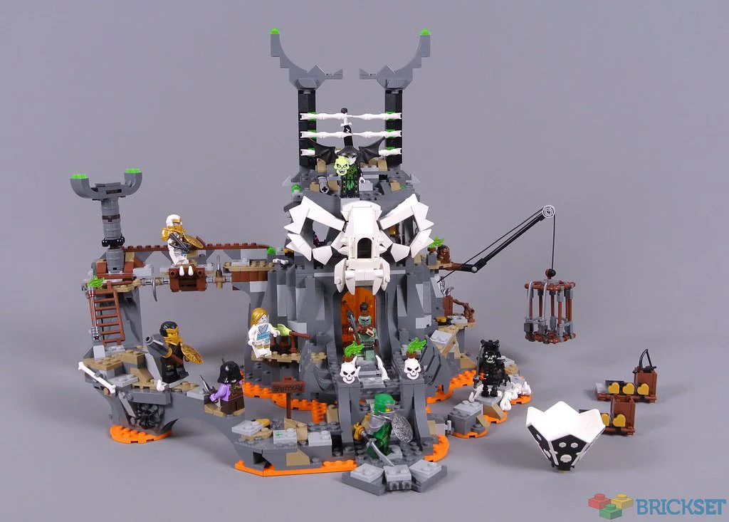 LEGO Ninjago - Skull Sorcerer's Dungeons foto