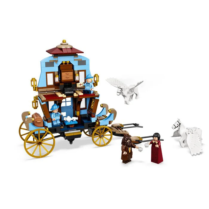 LEGO Harry Potter - Beauxbatons' Carriage: Arrival at Hogwarts