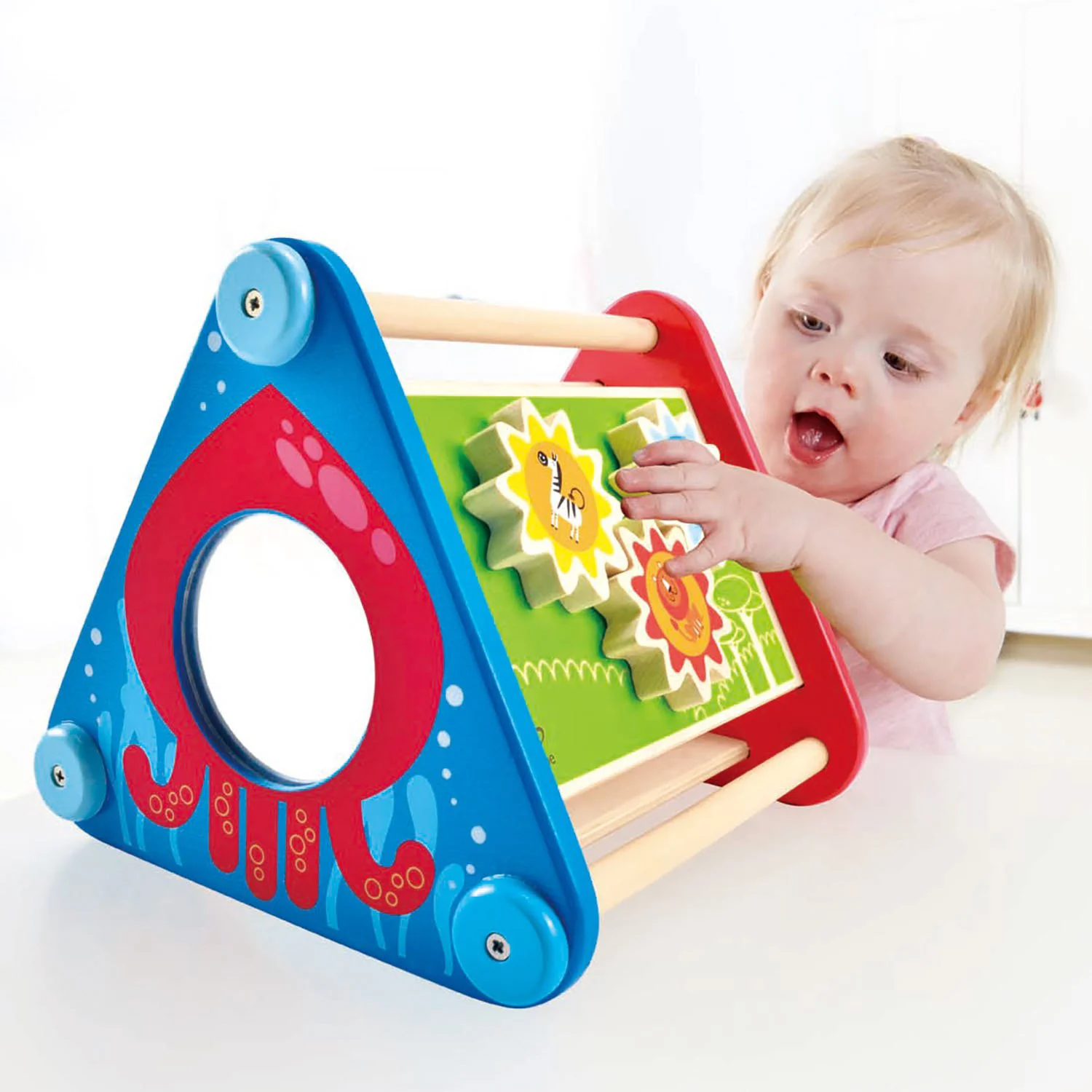 Деревянная игрушка Hape "Мобильный ящик для занятий"
