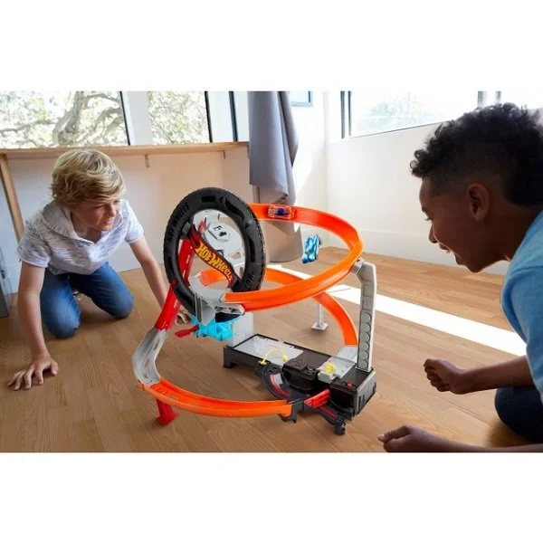 Set de joaca Hot Wheels "Hyper Boost Tire Shop" foto