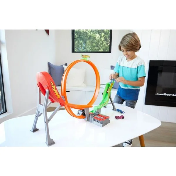 Set de joaca Hot Wheels "Power Shift Raceway" foto