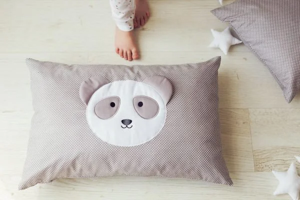 Чехол на подушку Specialbaby Junior Friends с вышивкой (40 * 60 см) foto