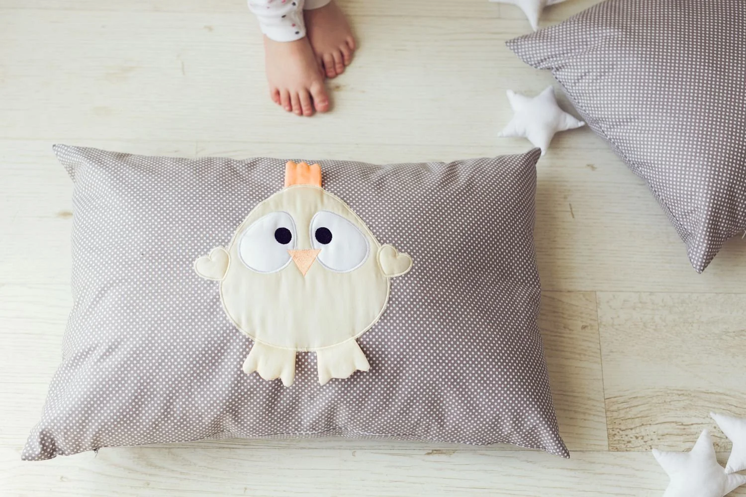 Чехол на подушку Specialbaby Junior Friends с вышивкой (40 * 60 см) foto