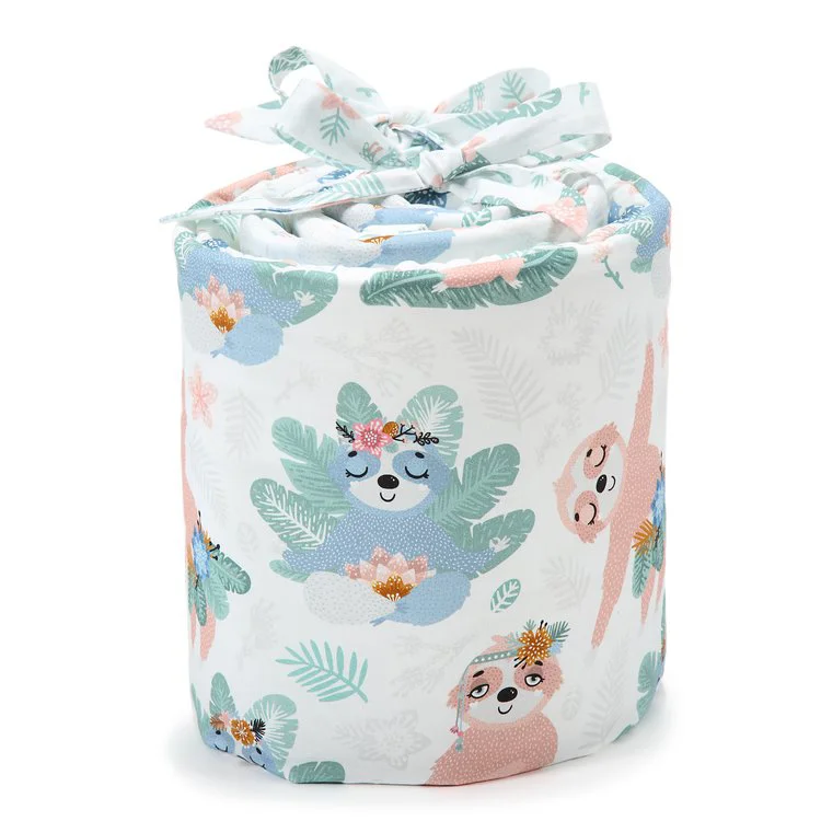 Aparator de patut La Millou Yoga Candy Sloth & Yoga Candy Leaves