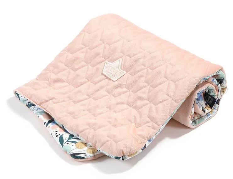 Patura moale La Millou Fairytale Land Powder Pink, 80x100 cm foto