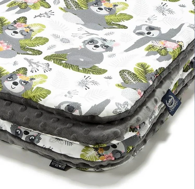Мягкое одеяло La Millou Yoga Sloth Squad Dark Grey foto
