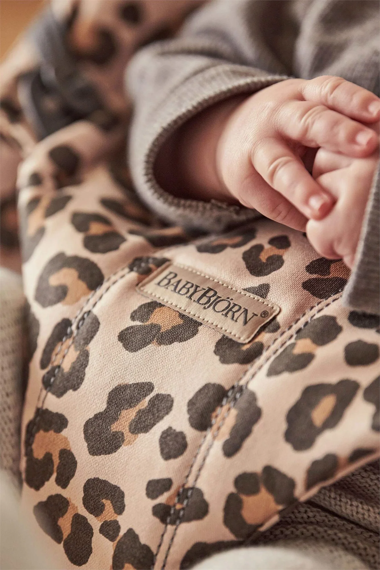 Кресло-шезлонг BabyBjorn Bliss Beige/Leopard, хлопок