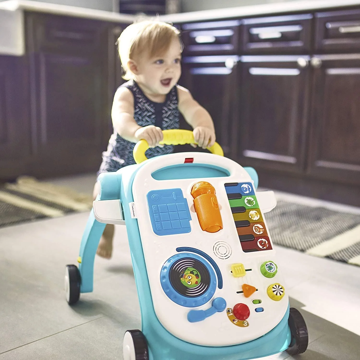 Игровой центр Baby Einstein Mix & Roll