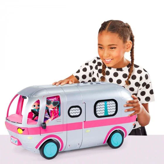 Set de joaca L.O.L. Surprise! O.M.G. 4 in 1 Glamper Fashion Camper