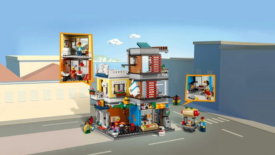 LEGO Creator 3 in 1 Townhouse Pet Shop & Cafe
