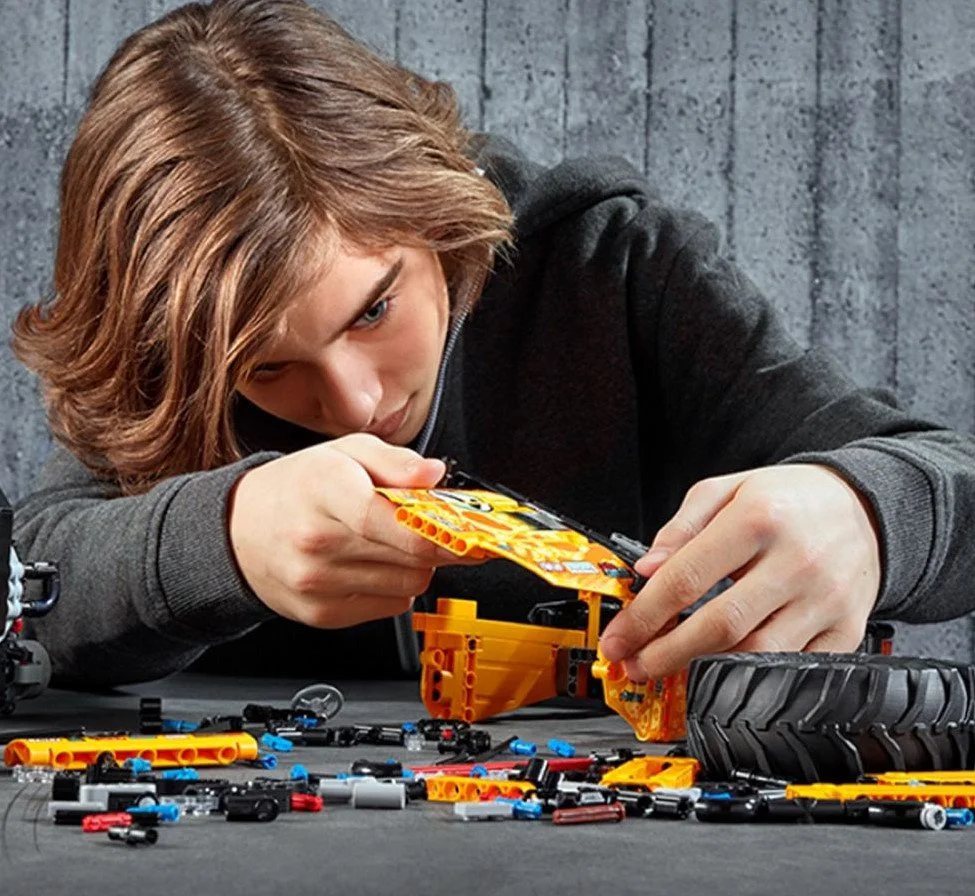 LEGO Technic 4x4 X-treme Off-Roader