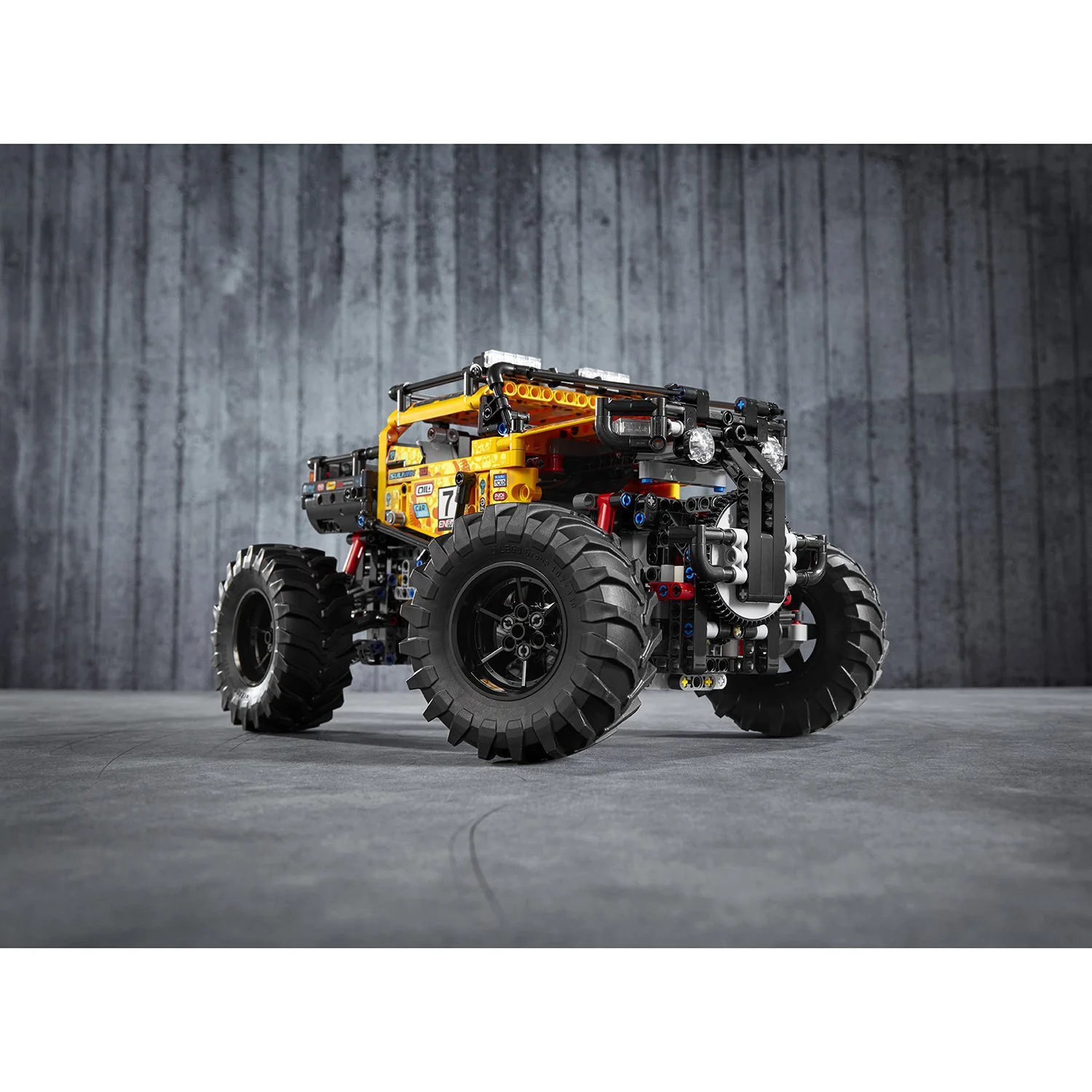 LEGO Technic 4x4 X-treme Off-Roader