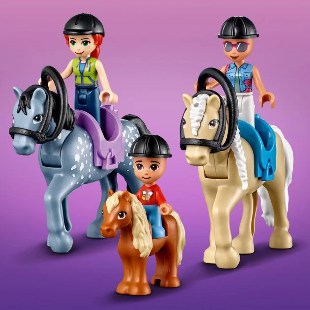 LEGO Friends Forest Horseback Riding Center foto