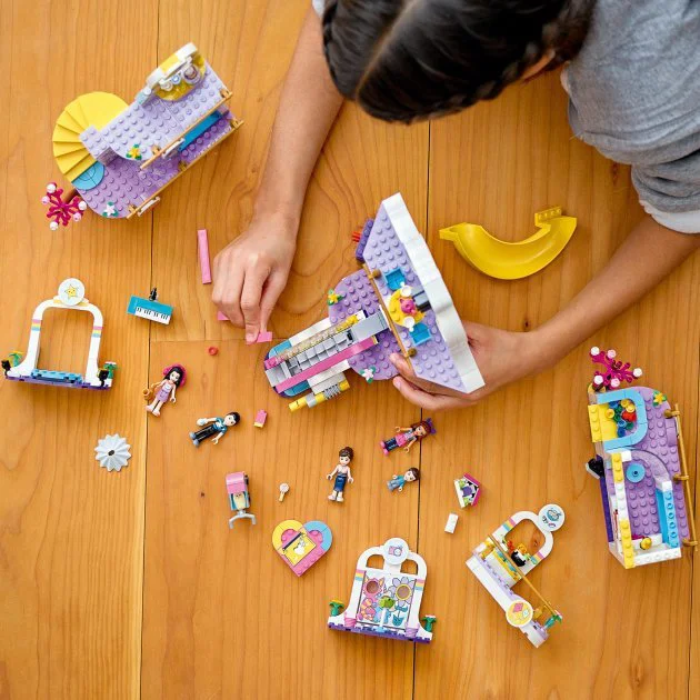 Lego Friends Торговый центр Хартлейк Сити foto