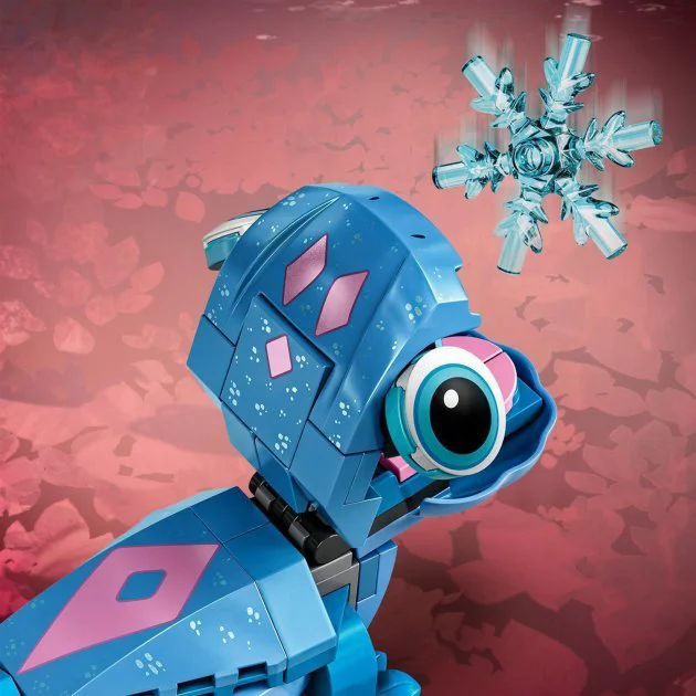 LEGO Disney Bruni the Salamander Buildable Character foto