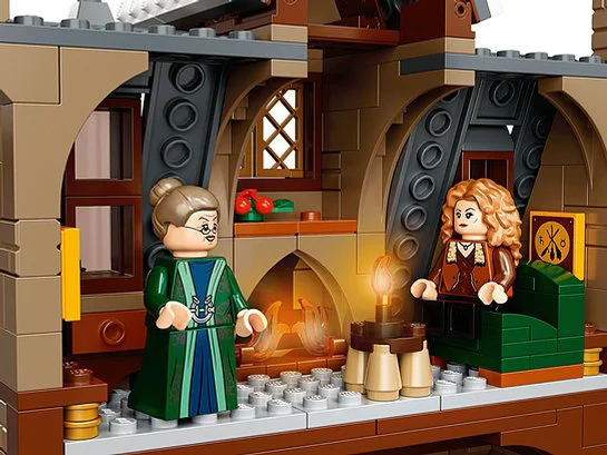 Lego Harry Potter Визит в деревню Хогсмид foto
