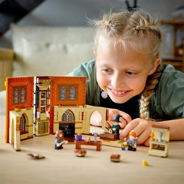 LEGO Harry Potter Учёба в Хогвартсе, Урок трансфигурации foto