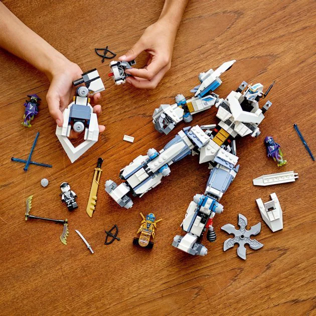 LEGO Ninjago Битва с роботом Зейна foto