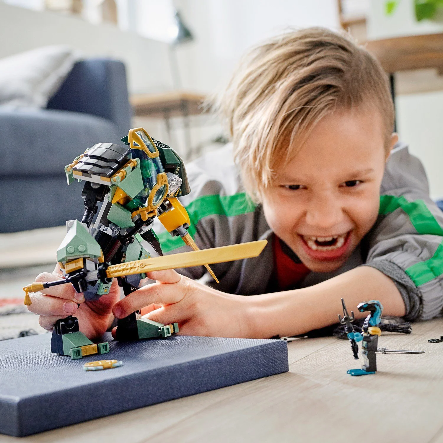 Lego Ninjago Lloyd's Hydro Mech foto
