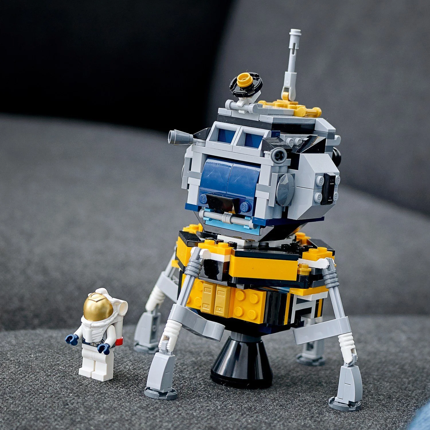 Lego Creator Приключения на космическом шаттле foto