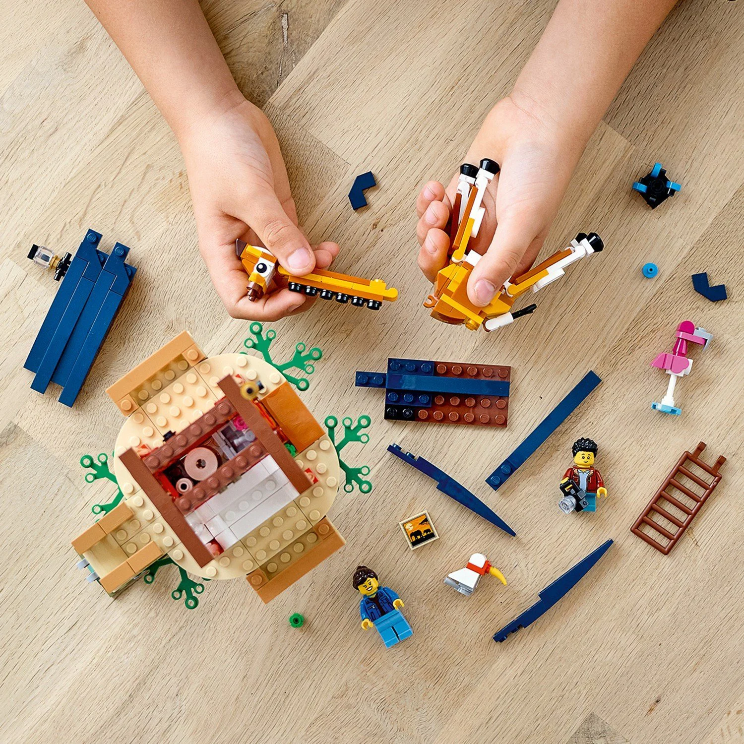LEGO Creator Safari Wildlife Tree House foto