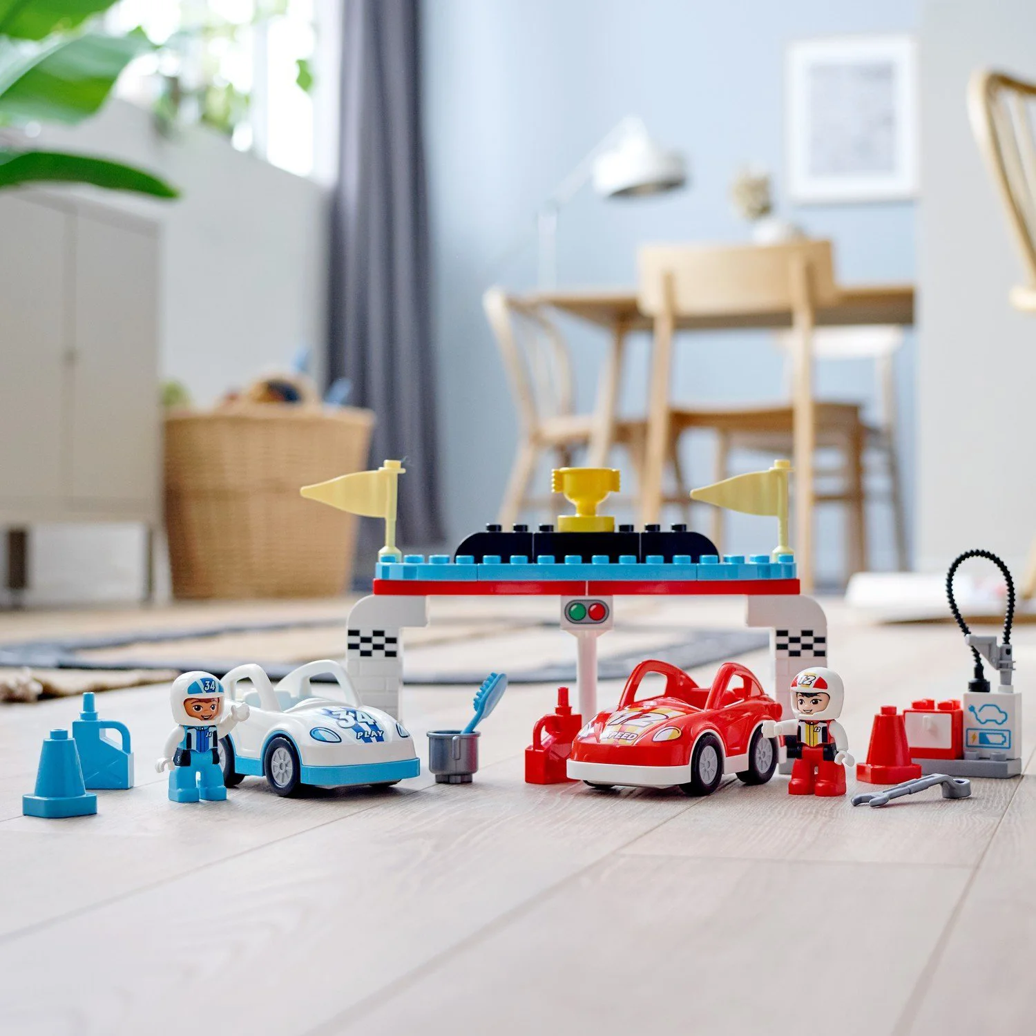 LEGO Duplo Town Гоночные машины foto