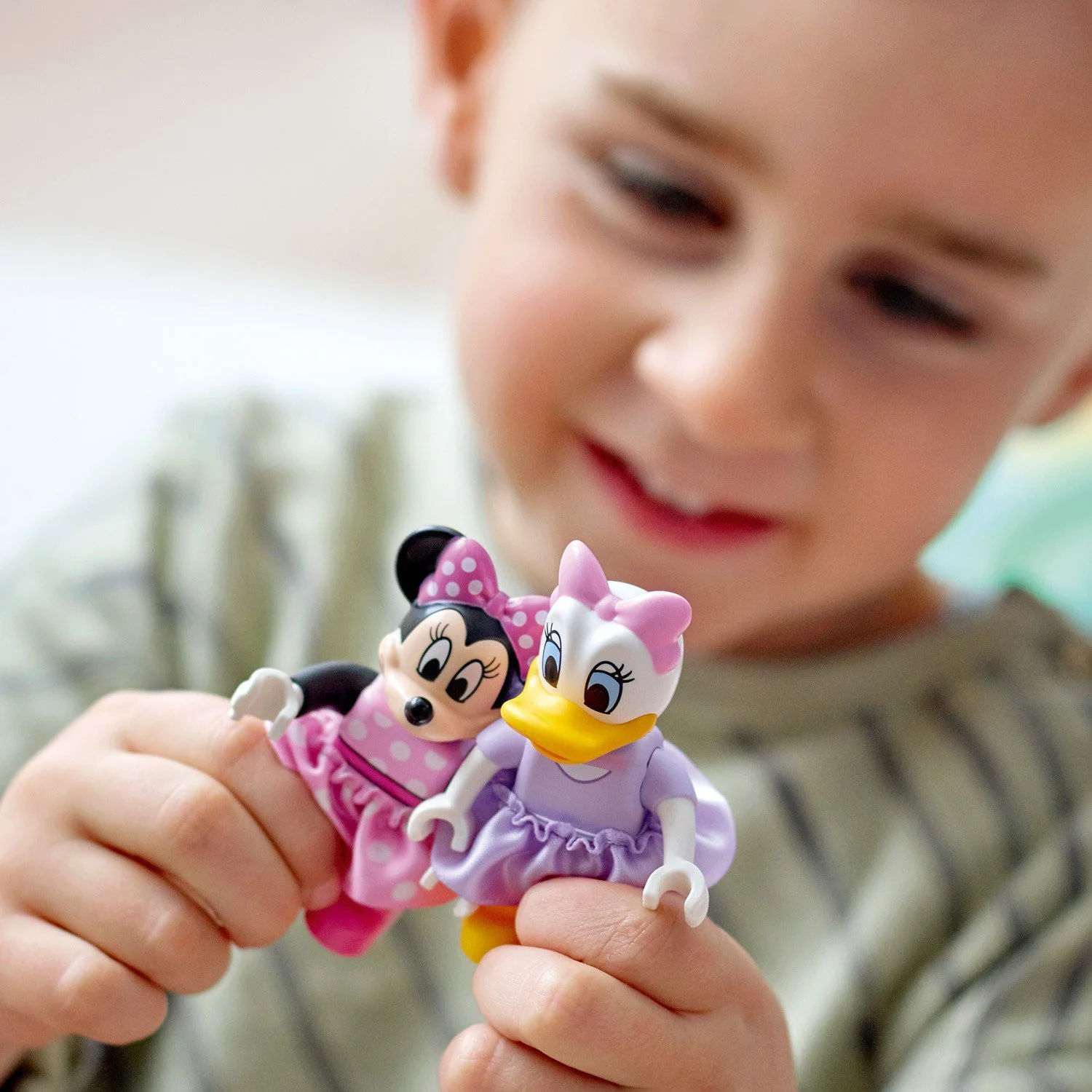 LEGO Duplo Disney Minnie's House and Cafe foto
