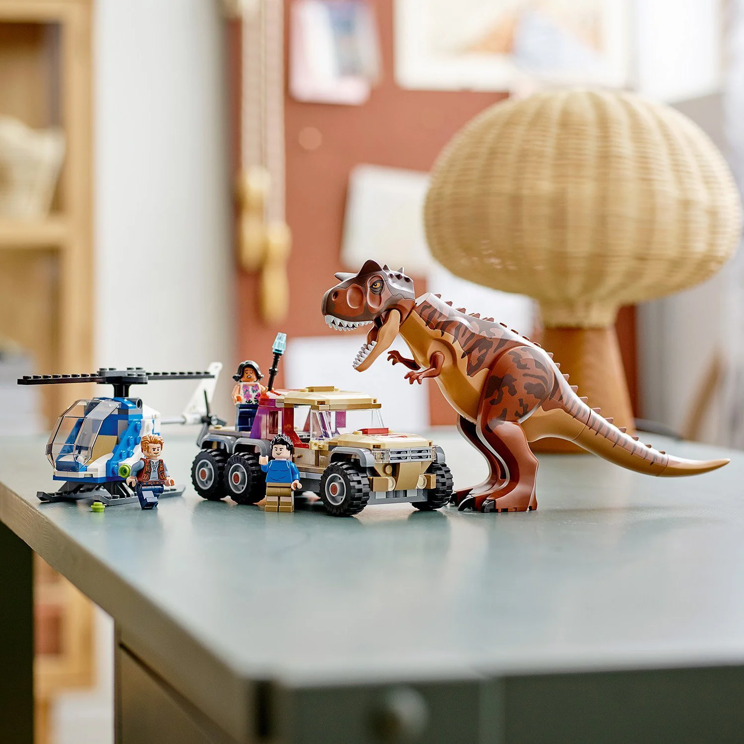 Lego Jurassic World Carnotaurus Dinosaur Chase foto