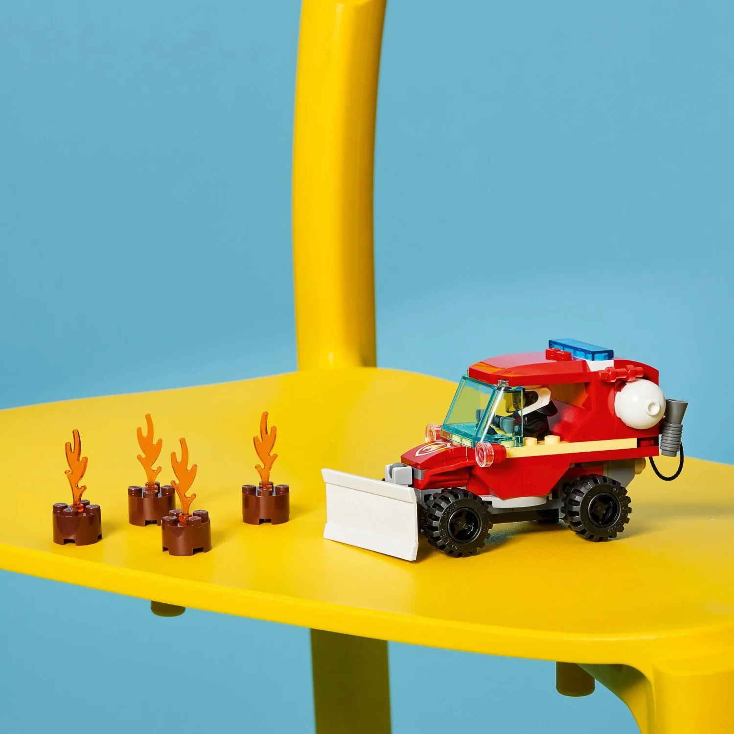 LEGO City Fire Hazard Truck foto