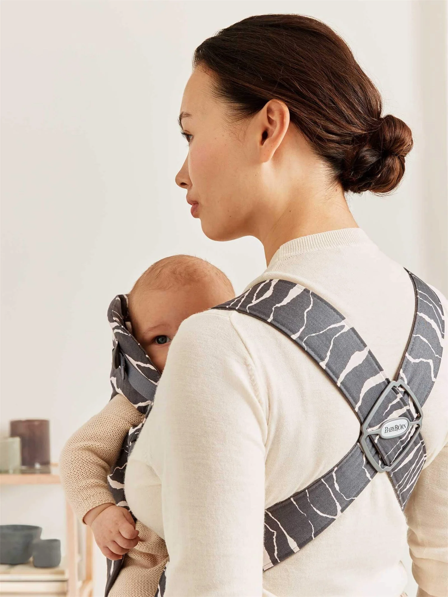 Marsupiu anatomic BabyBjorn Mini Anthracite/Landscape, bumbac