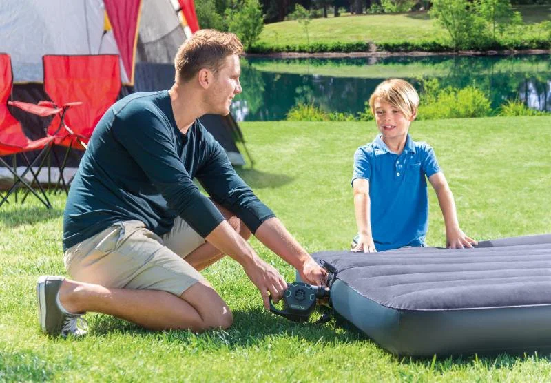Насос электрический аккумуляторный Intex Quick-Fill (220-240V), 3 насадки
