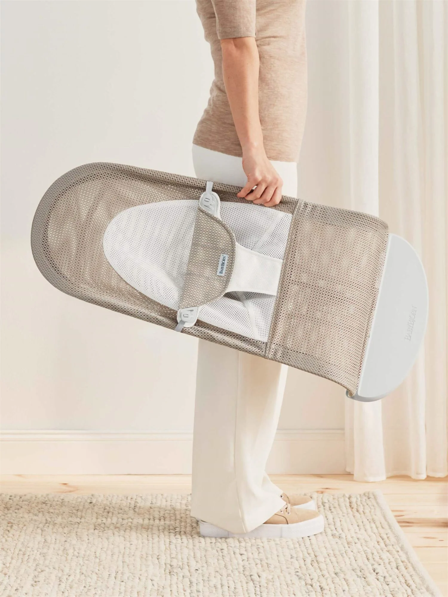 Balansoar BabyBjorn Balance Soft Grey Beige/White, Mesh