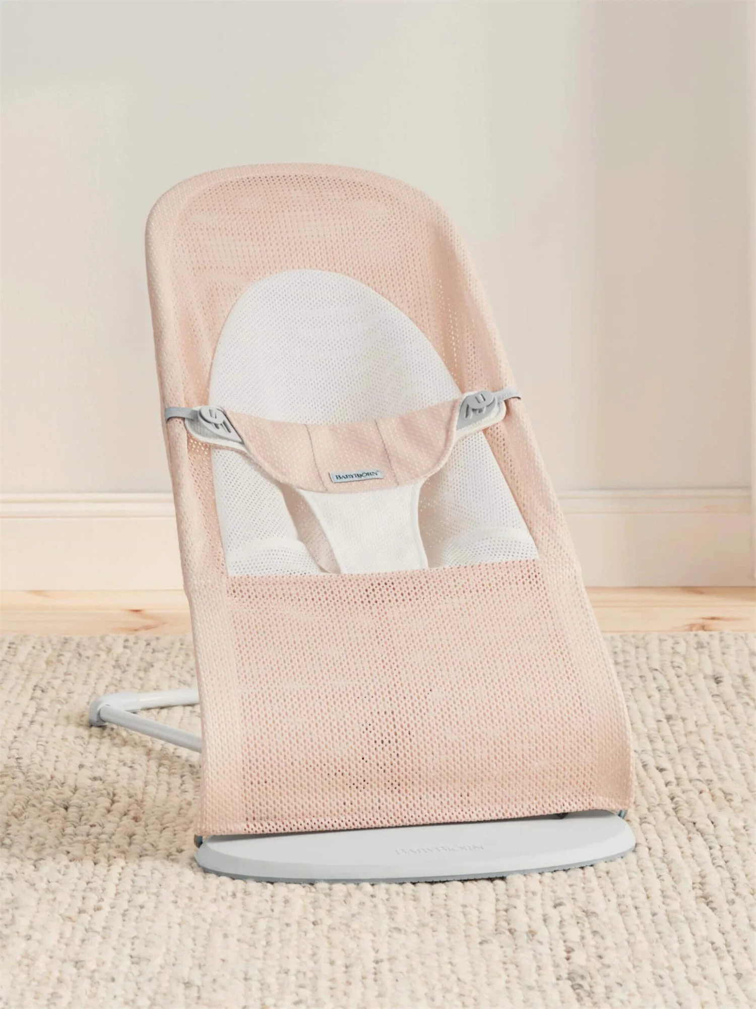 Кресло-шезлонг BabyBjorn Balance Soft Pearly Pink/White, Mesh