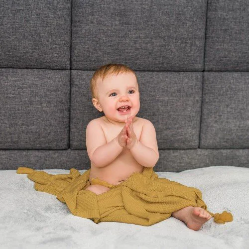 Одеяльце трикотажное бамбуковое BabyOno с бахромой, 75 х 100 см foto