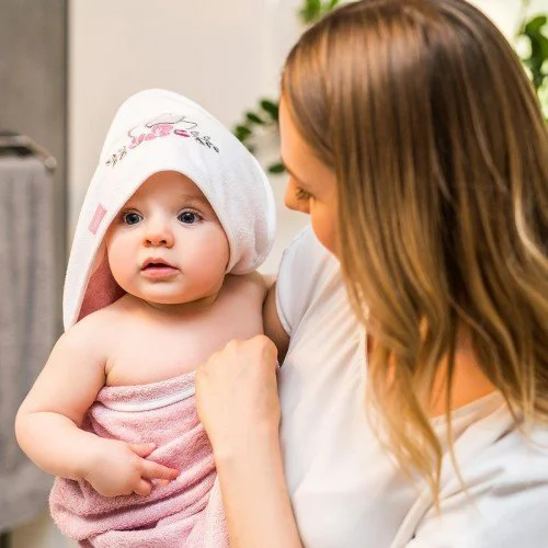 Бамбуковое банное полотенце с капюшоном-уголком BabyOno, 85 x 85 cм foto