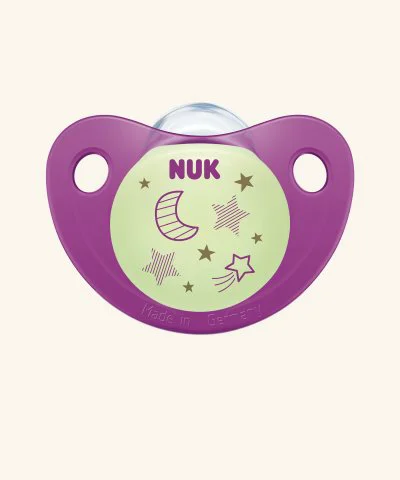 Suzeta NUK Trendline Day&Night din silicon in cutie (6-18 luni) foto