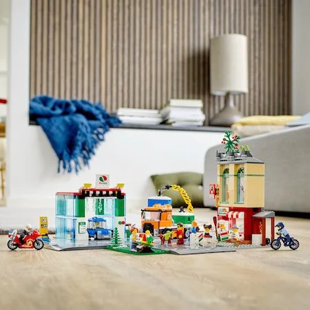 LEGO City Town Center