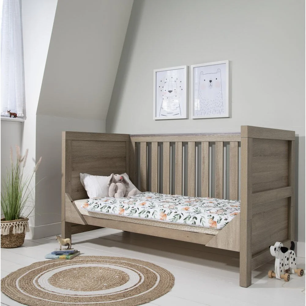 Деревянная кроватка 3 в 1 Tutti Bambini Modena Oak foto