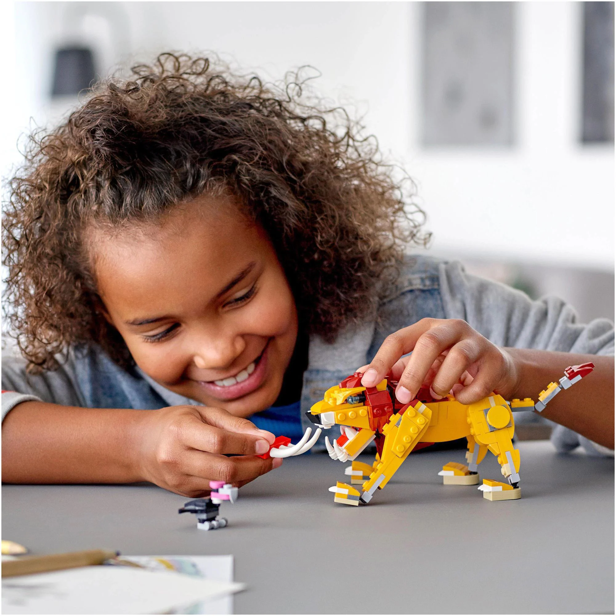 LEGO Creator 3 in 1 Wild Lion foto
