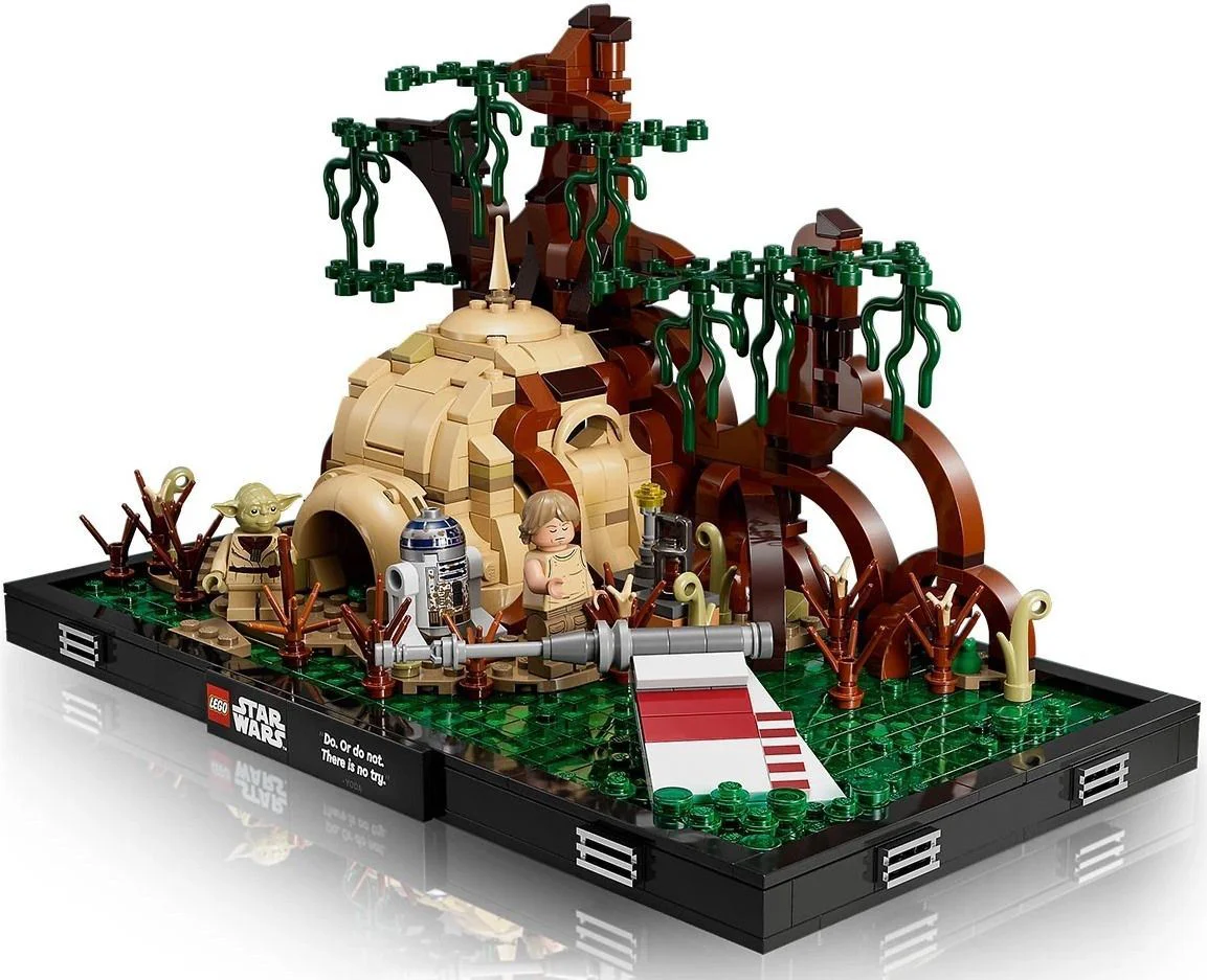 LEGO Star Wars Dagoban Jedi Training Diorama