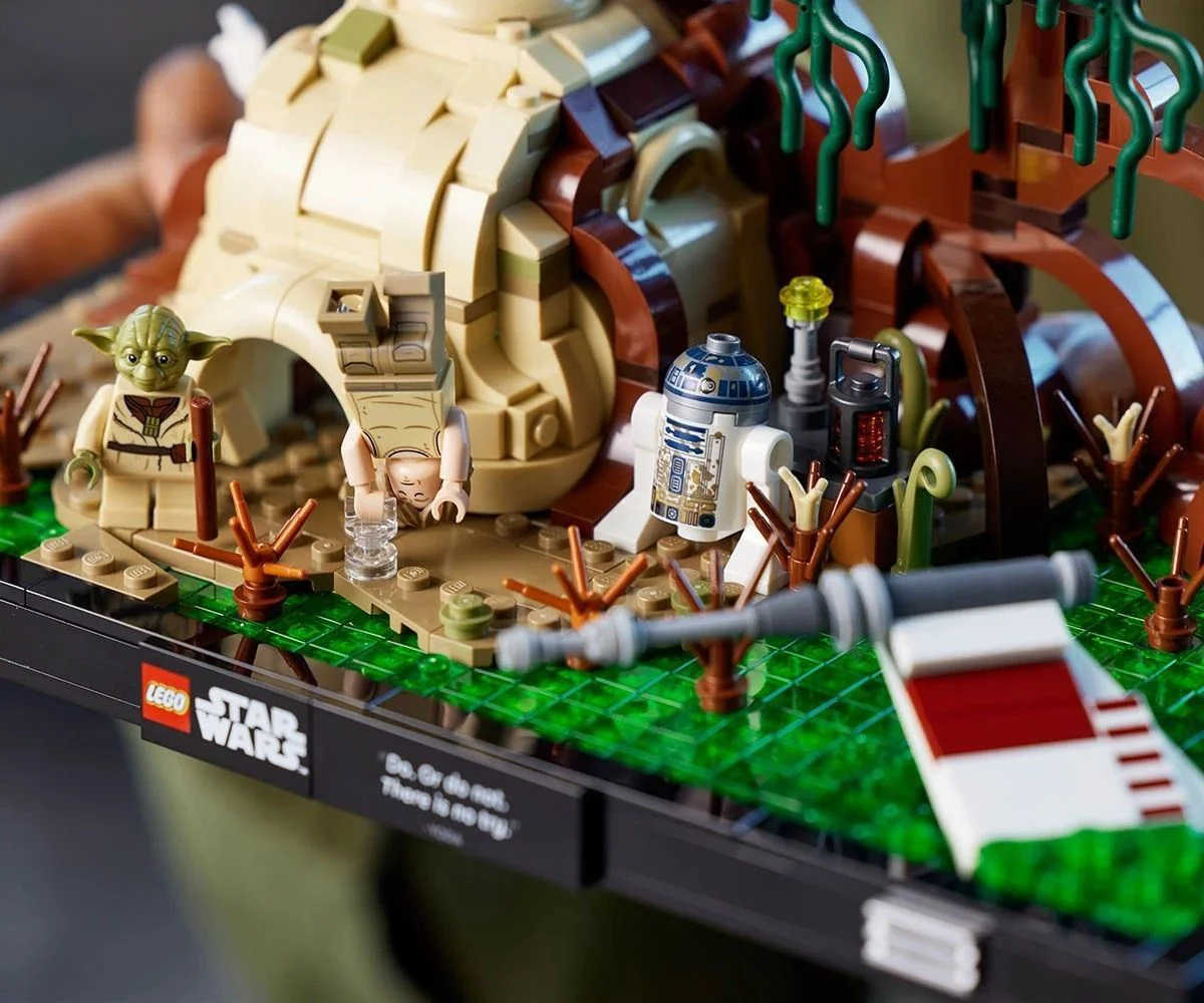 LEGO Star Wars Dagoban Jedi Training Diorama