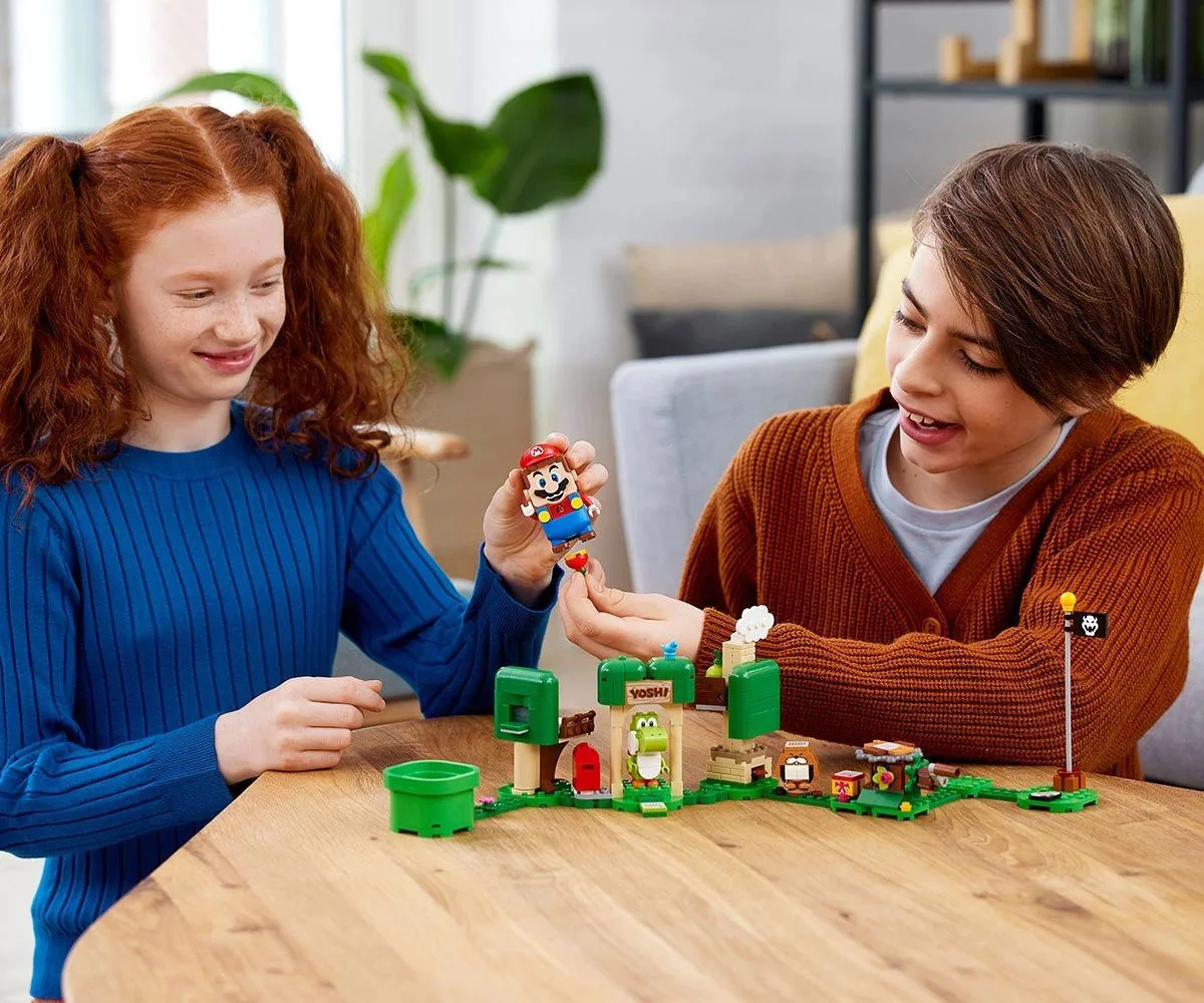 LEGO Super Mario Дополнительный набор Подарочный домик Йоши foto