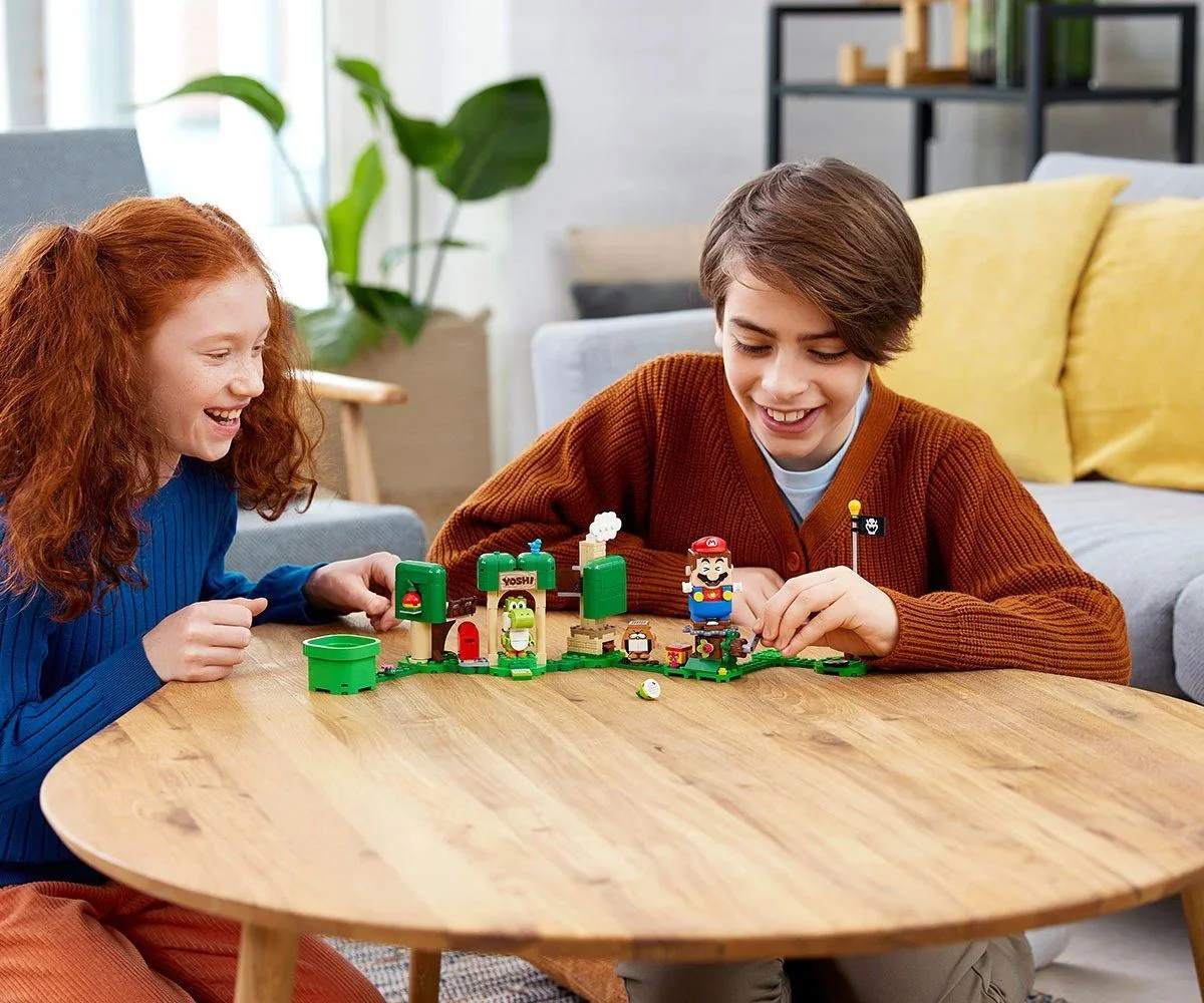 LEGO Super Mario Дополнительный набор Подарочный домик Йоши foto