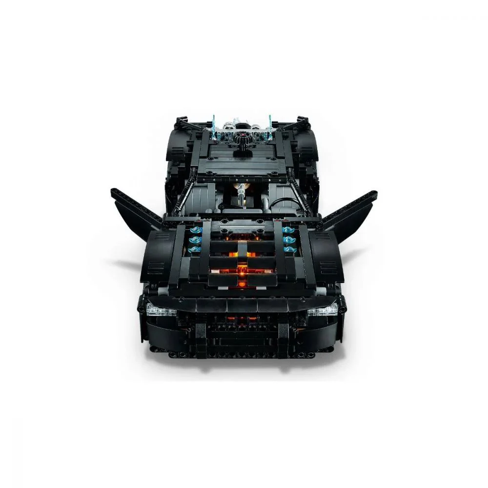LEGO Technic The Batman Batmobile foto