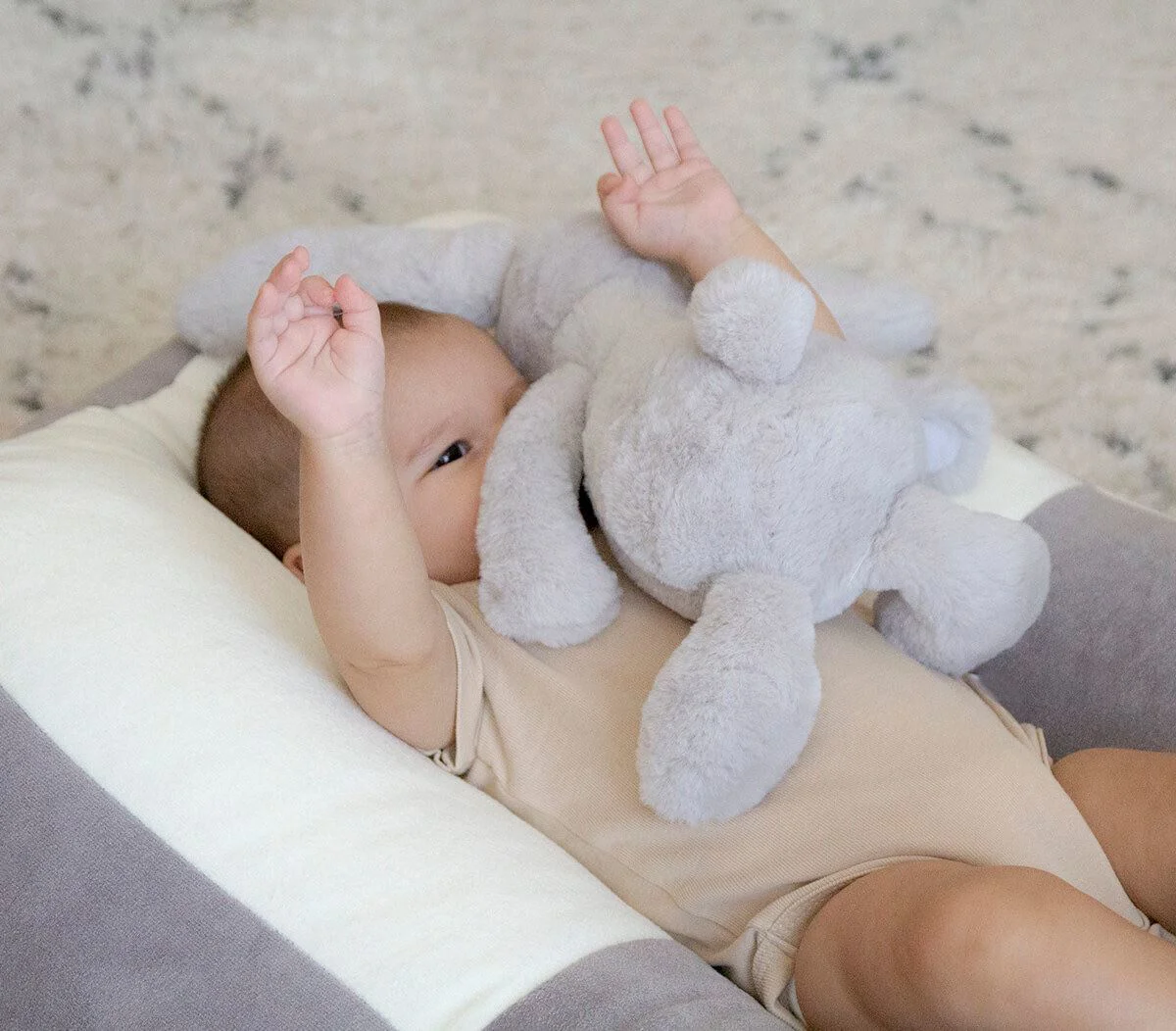 Плюшевая игрушка BabyJem The Beast Bunny Grey, 30 см