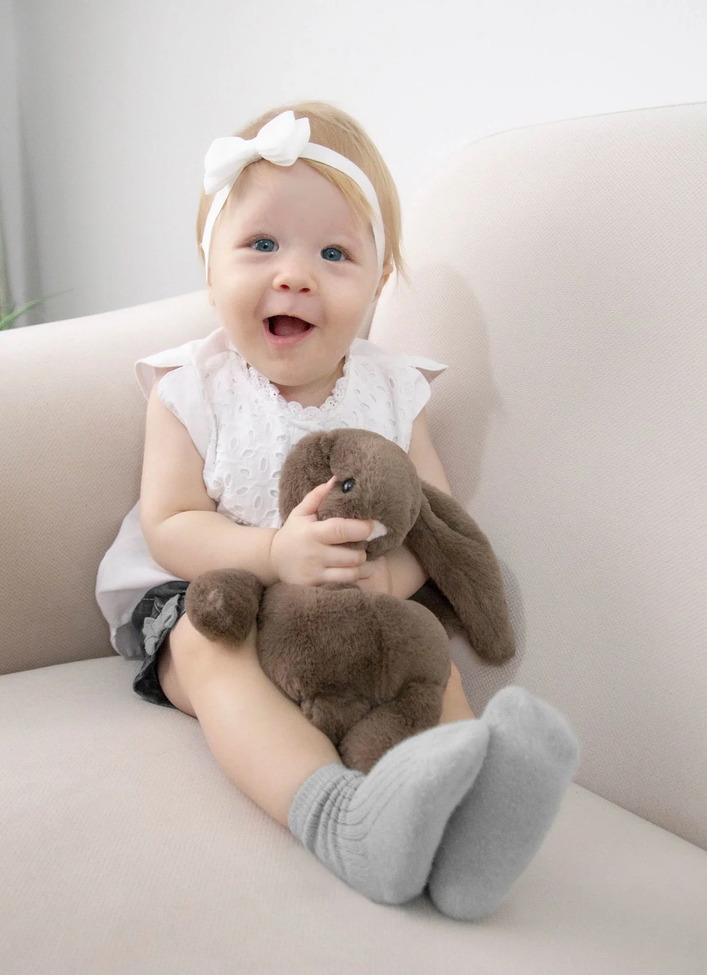 Плюшевая игрушка BabyJem The Beast Bunny Dark Brown, 30 см