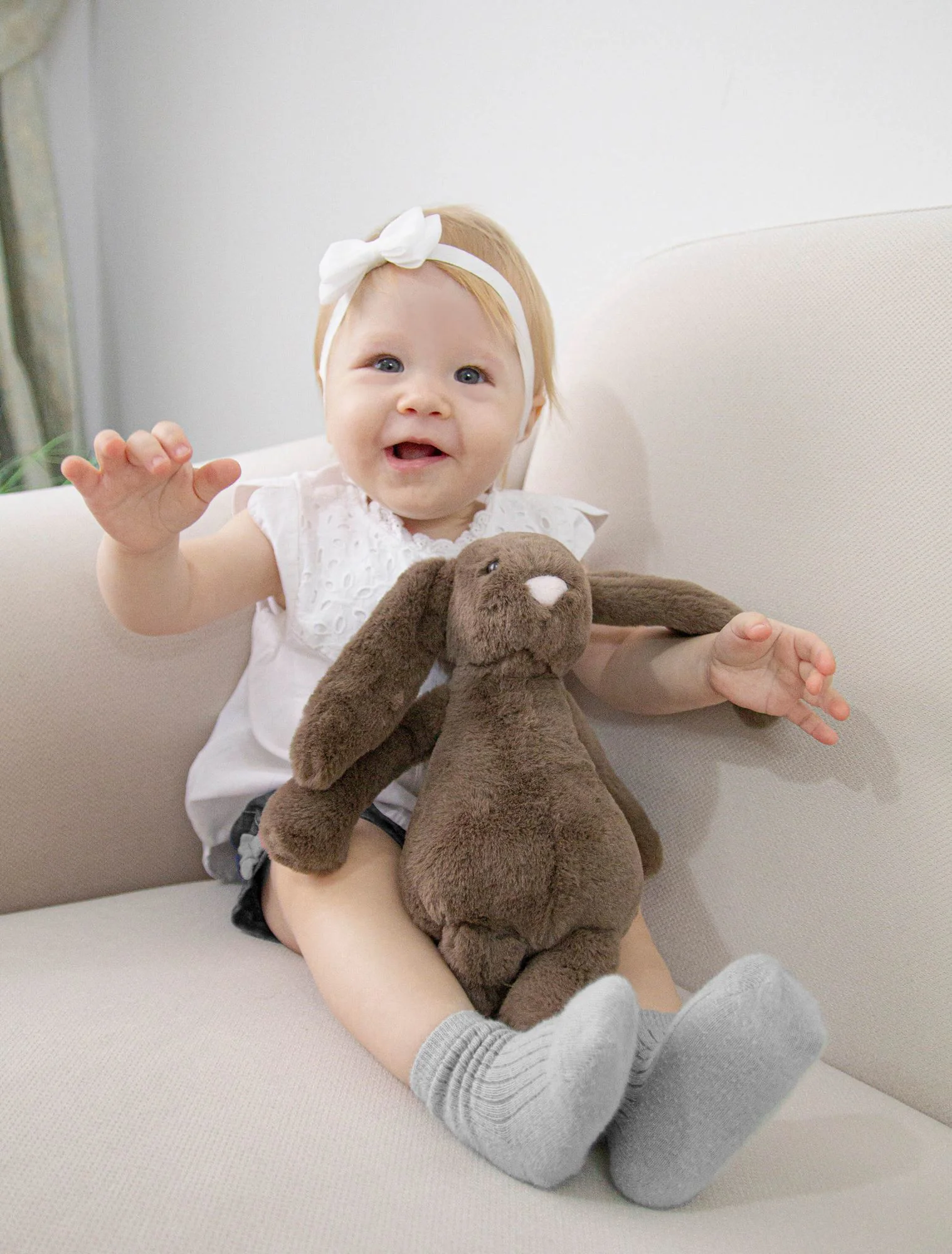 Плюшевая игрушка BabyJem The Beast Bunny Dark Brown, 30 см
