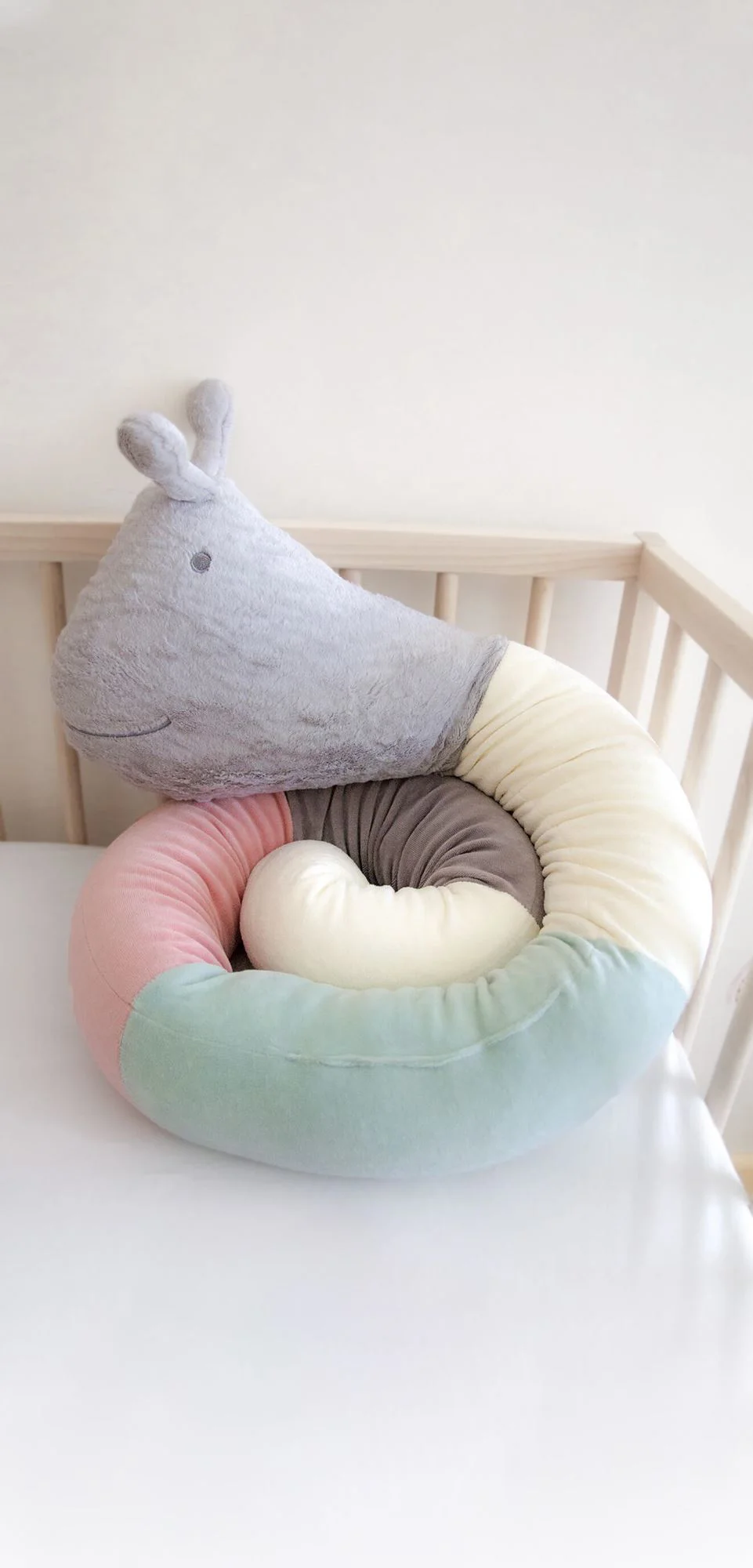 Многофункциональная боковая защита из плюша BabyJem Caterpillar foto